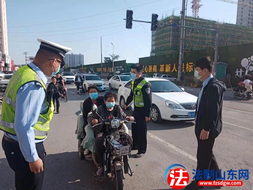   东明县打响“三小车辆”整治行动